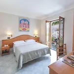Belvedere Отель 3*