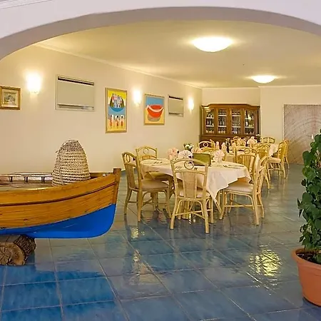 Hotel Belvedere 3*