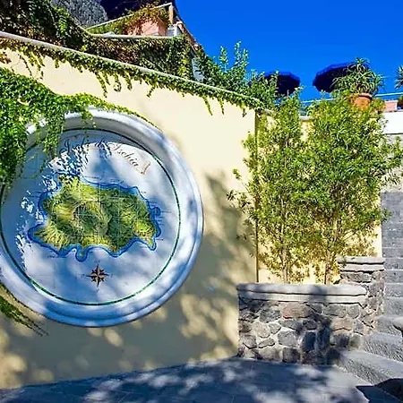 Belvedere Hotel 3*