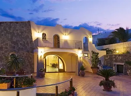 Belvedere Hotel 3*